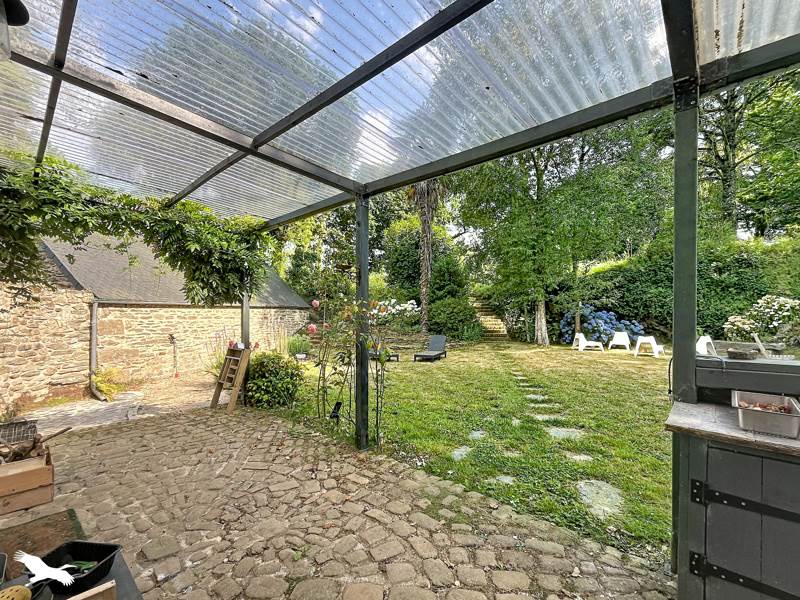 Vente Maison PLOUGOURVEST - 7 pièces -182 m² - (29400)