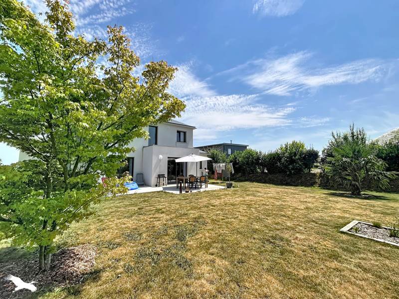 Vente Maison GUICLAN - 6 pièces -125 m² - (29410)