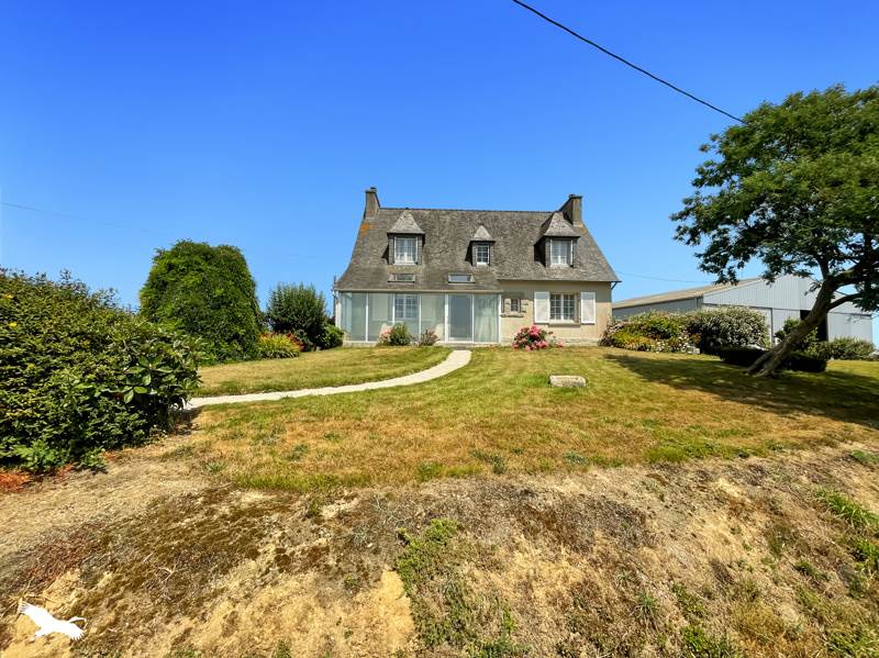 Vente Maison PLOUGAR - 7 pièces -150 m² - (29440)
