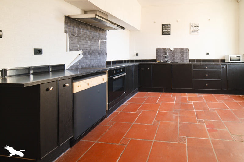 Vente Maison PLOUGONVEN - 10 pièces -249 m² - (29640)