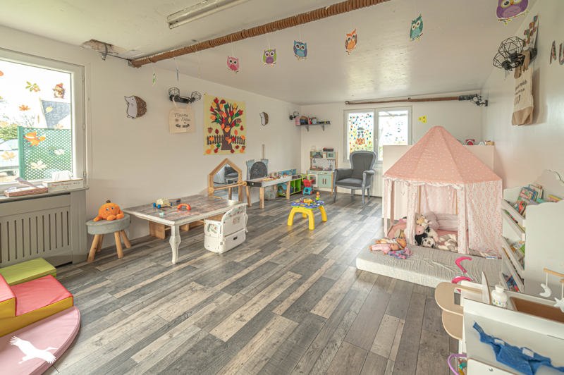 Vente Maison PLOUIGNEAU - 8 pièces -237 m² - (29610)