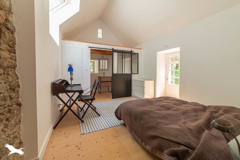 Vente Maison PLOUNEOUR MENEZ - 9 pièces -235 m² - (29410)