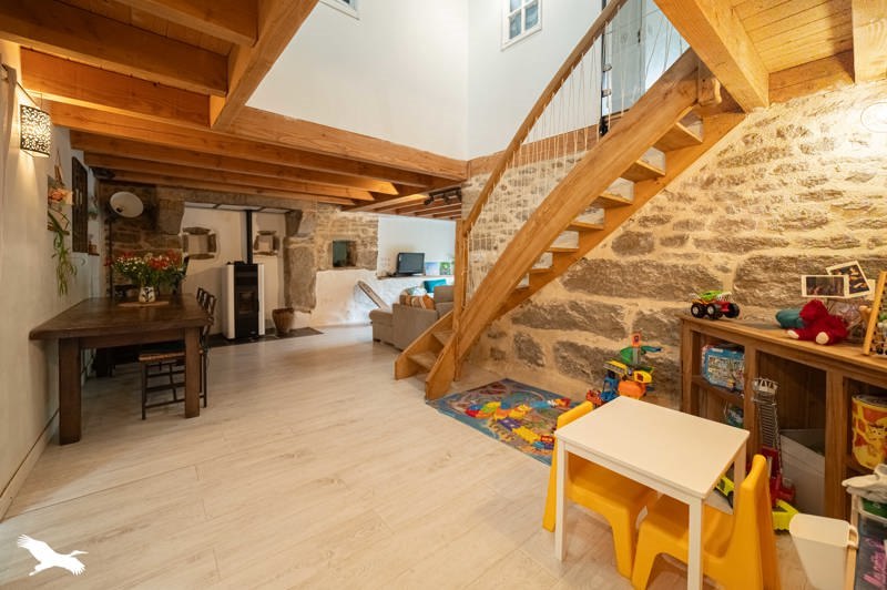Vente Maison PLOUNEOUR MENEZ - 5 pièces -122 m² - (29410)