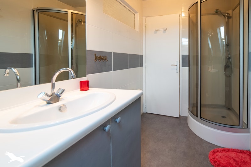 Vente Maison PLOUGONVEN - 10 pièces -260 m² - (29640)