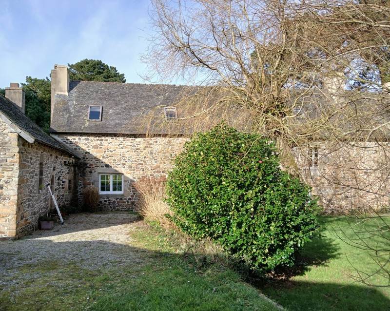 Vente Maison PLOUGASNOU 29630 9 pièces - 260 m²
