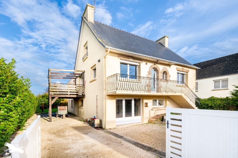 Vente Maison PLOUENAN - 6 pièces -134 m² - (29420)
