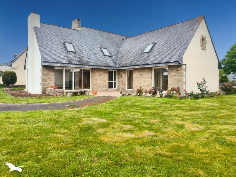 Vente Maison PLOUESCAT - 8 pièces -215 m² - (29430)