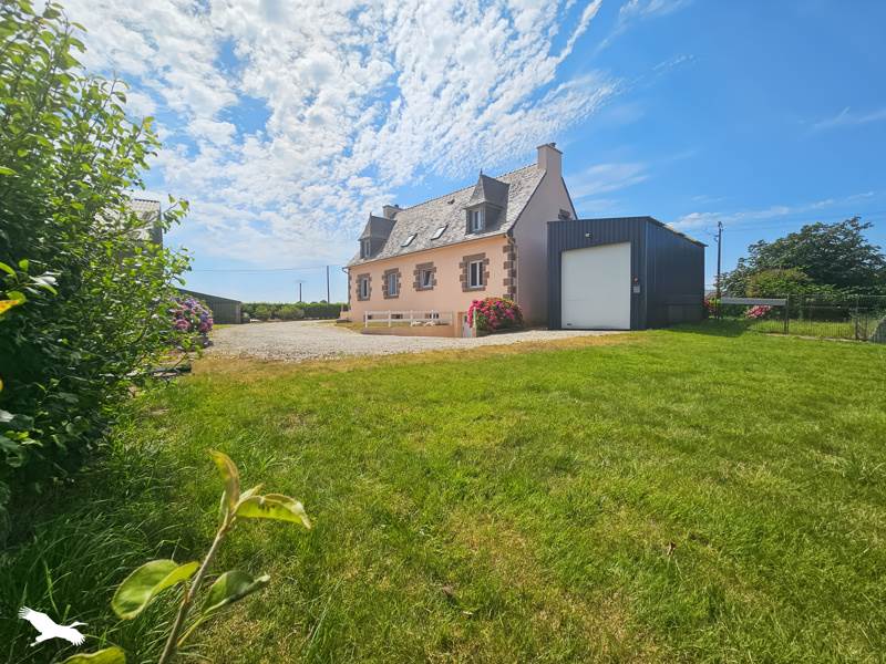 Vente Maison LANHOUARNEAU - 8 pièces -188 m² - (29430)