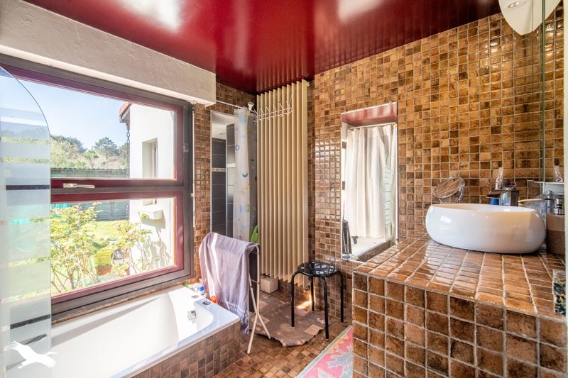 Vente Maison SOUSTONS - 6 pièces -173 m² - (40140)