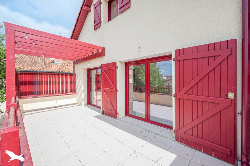 Vente Appartement SOUSTONS - 4 pièces -88 m² - (40140)