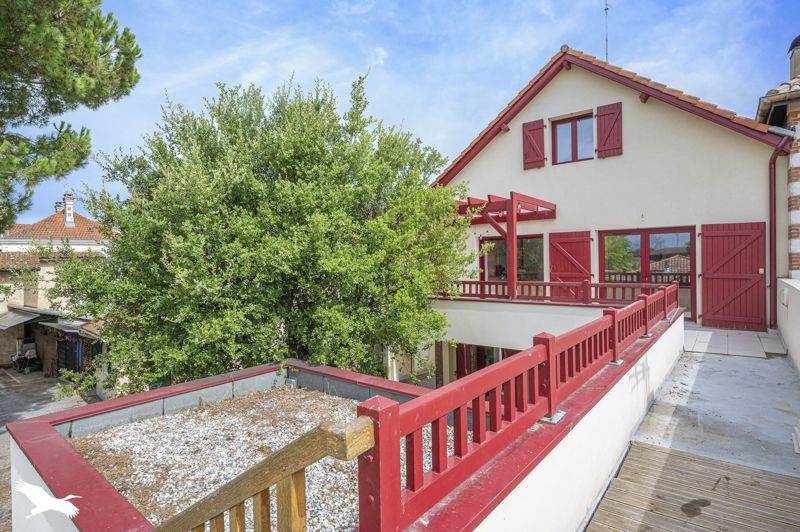 Vente Appartement SOUSTONS - 4 pièces -88 m² - (40140)
