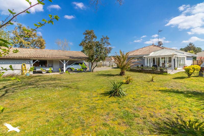 Vente Maison SOUSTONS - 5 pièces -139 m² - (40140)