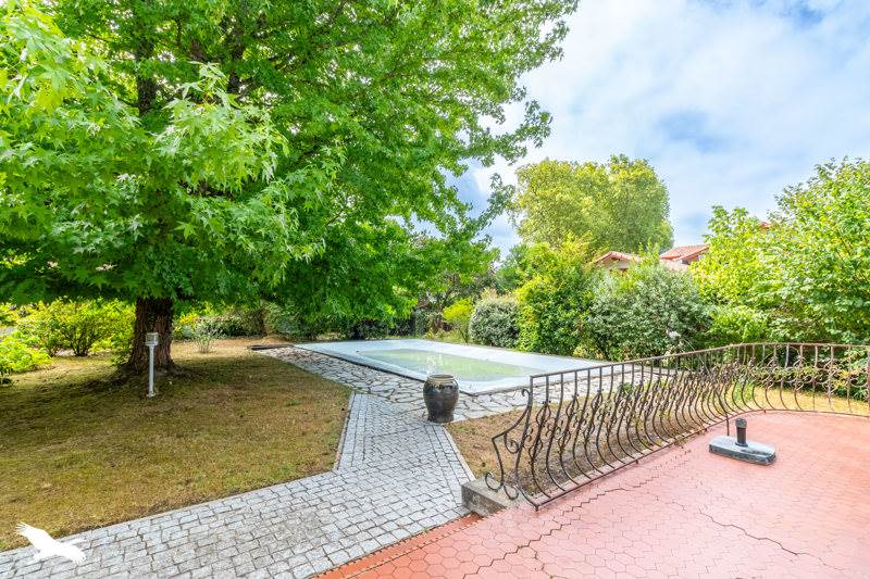 Vente Maison SOUSTONS - 6 pièces -180 m² - (40140)
