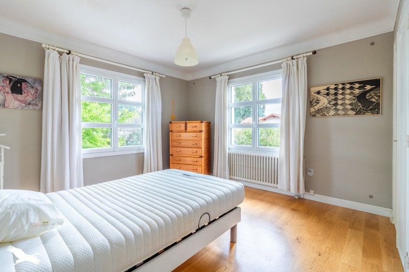 Vente Maison SOUSTONS - 6 pièces -180 m² - (40140)