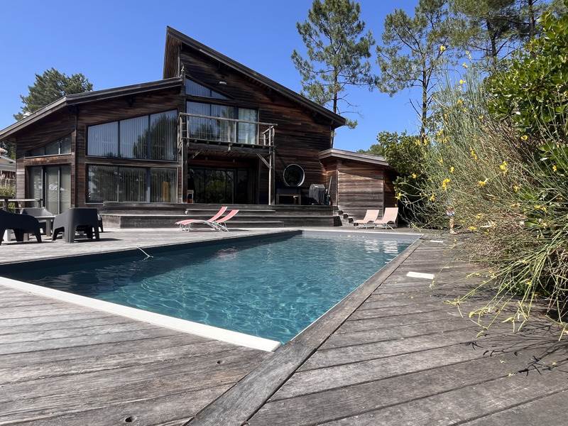Vente Maison LACANAU - 9 pièces -233 m² - (33680)