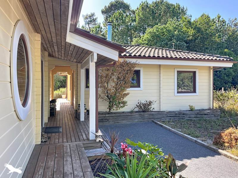 Vente Maison Lacanau - 8 pièces -217 m² - (33680)
