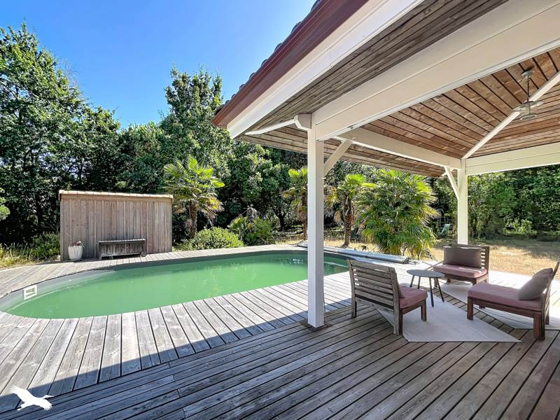 Vente Maison Lacanau - 8 pièces -217 m² - (33680)