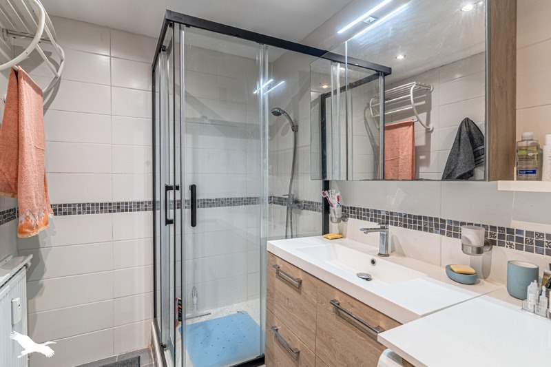 Vente Appartement BORDEAUX - 2 pièces -47 m² - (33000)
