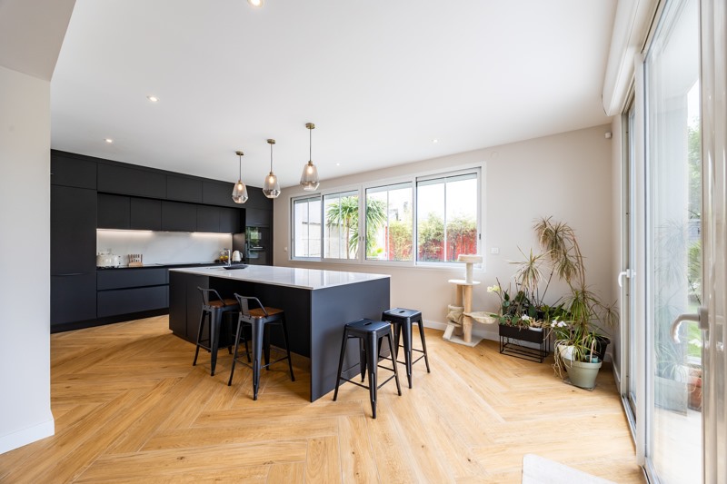 Vente Maison MERIGNAC - 7 pièces -188 m² - (33700)