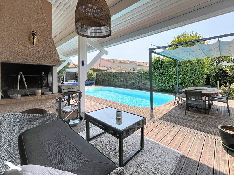 Maison 4 pièces 140 m² · à Mérignac · 140 m² · 698 250 €