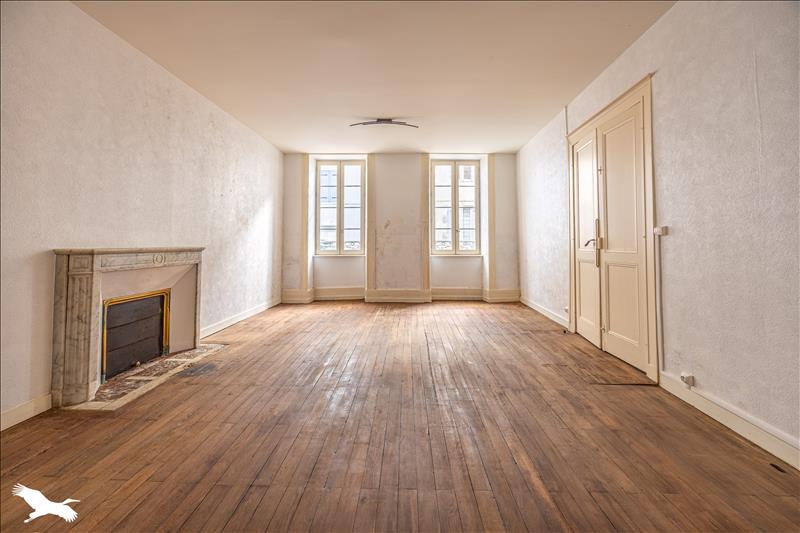 Vente Immeuble SURGERES - -  437 m² - (17700)