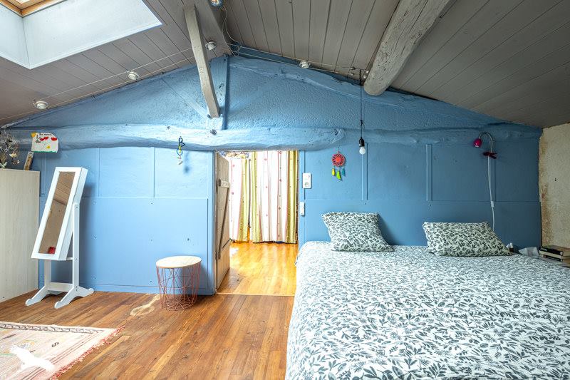 Vente Maison GENOUILLE - 8 pièces -190 m² - (17430)