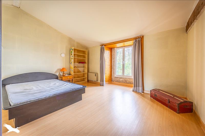 Vente Maison ST PIERRE LA NOUE - 7 pièces -175 m² - (17700)