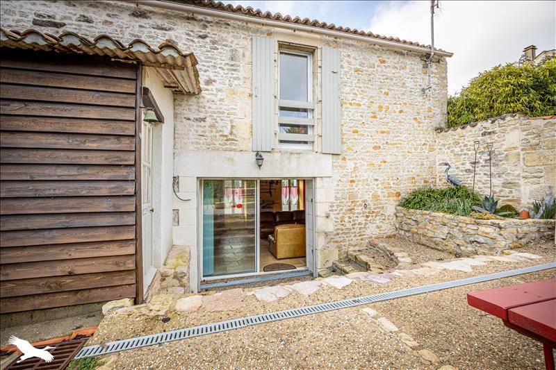 Vente Maison ST CREPIN - 8 pièces -170 m² - (17380)