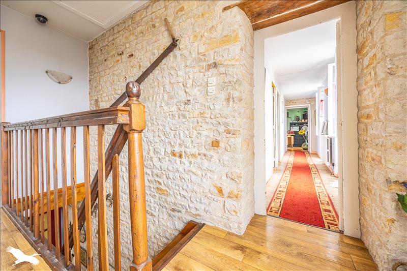 Vente Maison ST CREPIN - 8 pièces -170 m² - (17380)