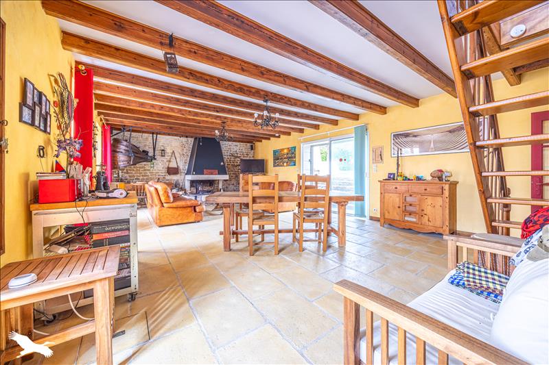 Vente Maison ST CREPIN - 8 pièces -170 m² - (17380)