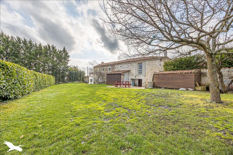 Vente Maison ST CREPIN - 8 pièces -170 m² - (17380)