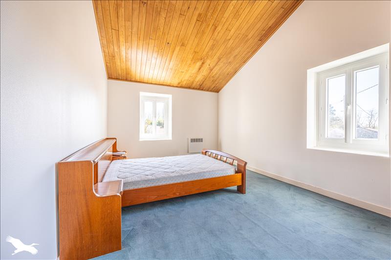 Vente Maison BENON - 7 pièces -203 m² - (17170)