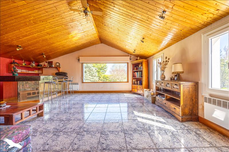 Vente Maison BENON - 7 pièces -203 m² - (17170)