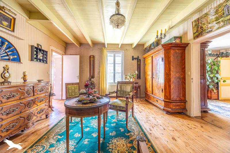 Vente Maison PUYROLLAND - 10 pièces -200 m² - (17380)