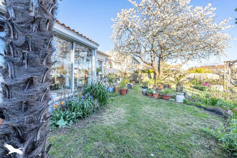 Vente Maison SURGERES - 6 pièces -132 m² - (17700)