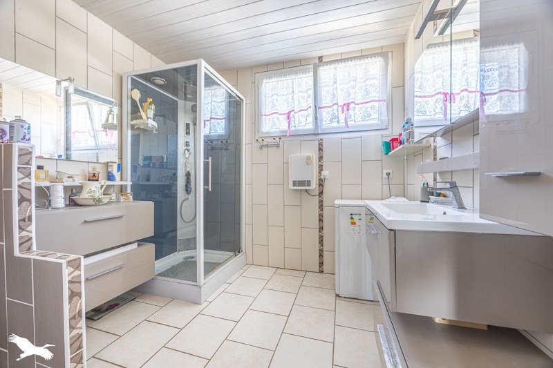 Vente Maison SURGERES - 5 pièces -167,8 m² - (17700)