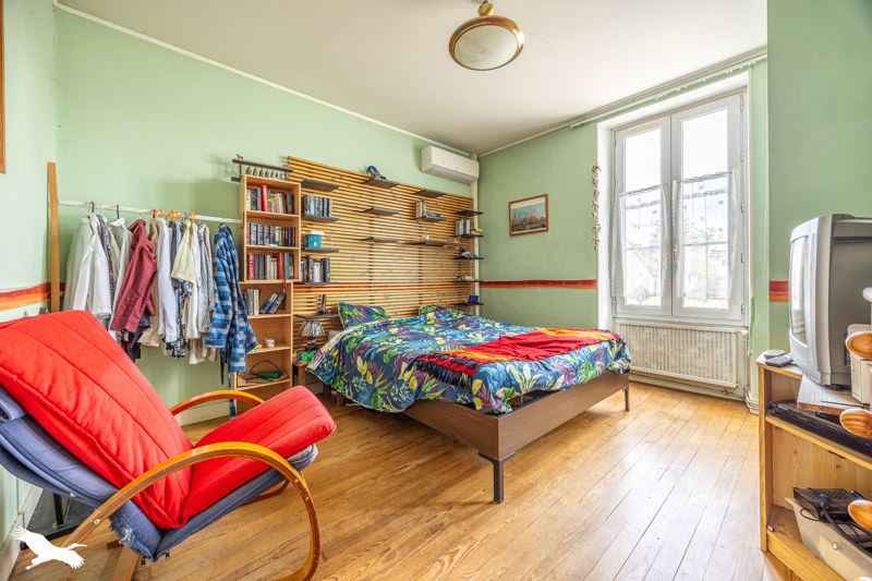 Vente Maison ST GEORGES DU BOIS - 11 pièces -250 m² - (17700)