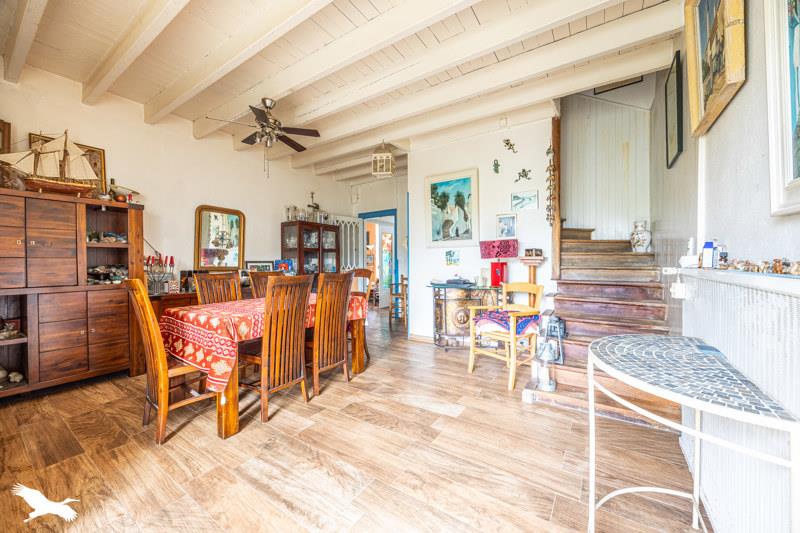 Vente Maison ST GEORGES DU BOIS - 11 pièces -250 m² - (17700)