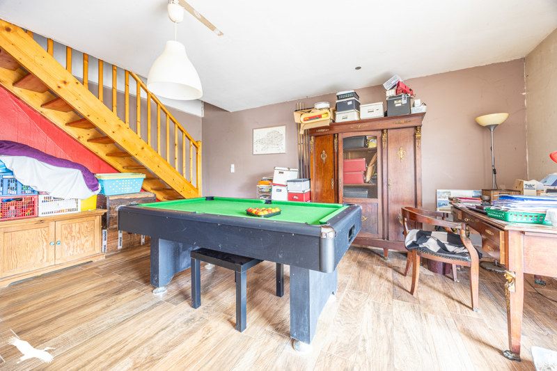 Vente Maison ST GEORGES DU BOIS - 11 pièces -250 m² - (17700)