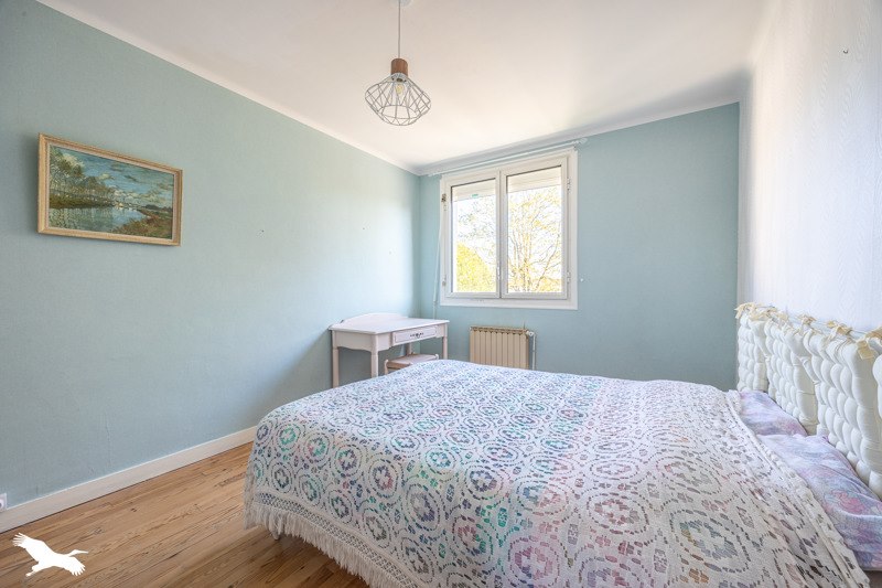 Vente Maison SURGERES - 7 pièces -176 m² - (17700)