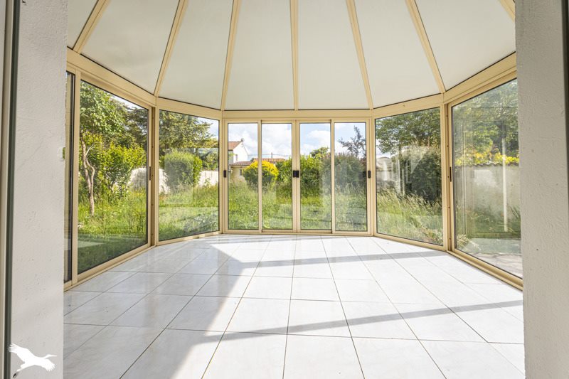 Vente Maison SURGERES - 7 pièces -123 m² - (17700)