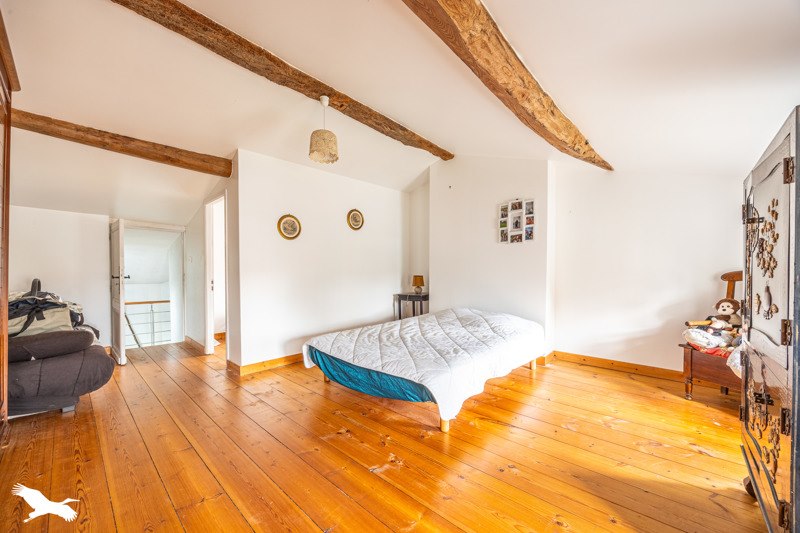 Vente Maison GENOUILLE - 4 pièces -111 m² - (17430)