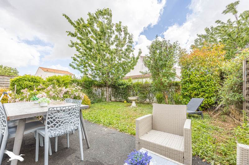 Vente Maison SURGERES - 4 pièces -76 m² - (17700)