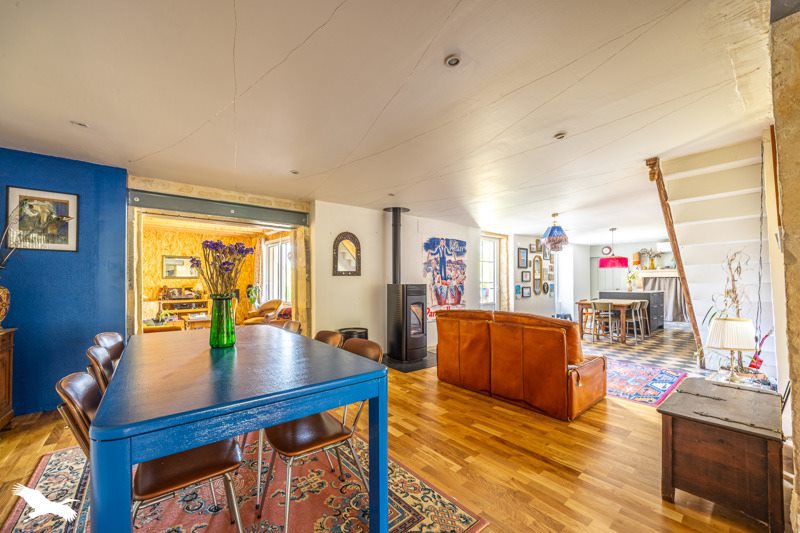 Vente Maison DOEUIL SUR LE MIGNON - 9 pièces -336 m² - (17330)