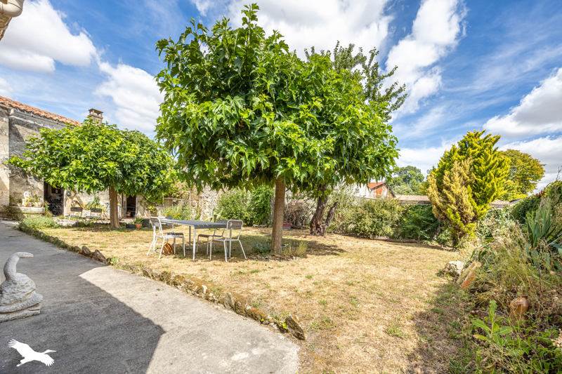 Vente Maison ST PIERRE LA NOUE - 5 pièces -102 m² - (17700)