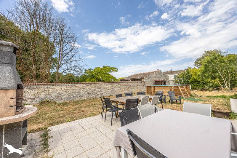 Vente Maison Saint-Georges-du-Bois - 5 pièces -95 m² - (17700)