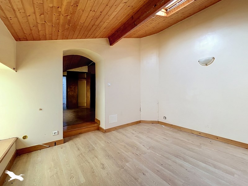 Vente Maison Surgères - 8 pièces -135 m² - (17700)