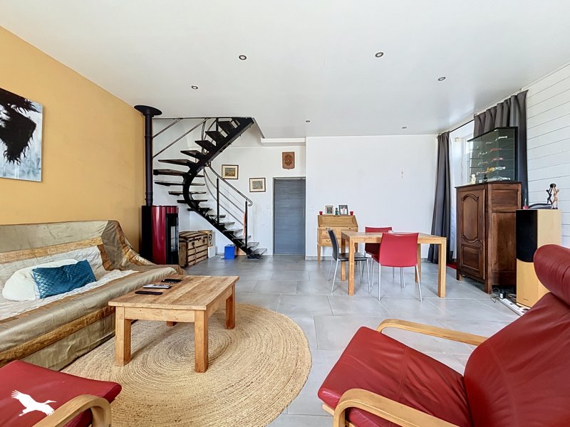 Vente Maison Saint-Pierre-La-Noue - 7 pièces -170 m² - (17700)
