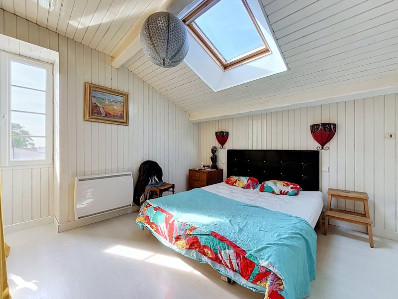 Vente Maison Saint-Pierre-La-Noue - 7 pièces -170 m² - (17700)