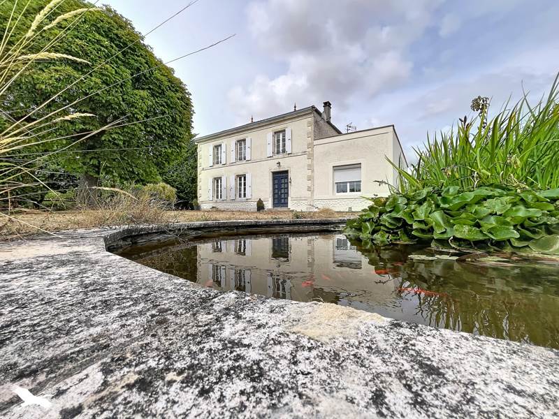 Vente Maison MARSAIS 17700 7 pièces - 212 m²